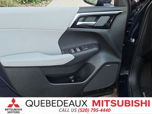 New 2026 Mitsubishi Outlander SE FWD image 9