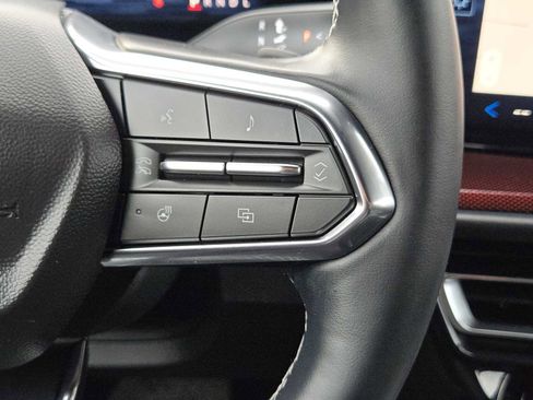 Certified 2025 Chevrolet Traverse Z71 w/ Driver Confidence Package image 27