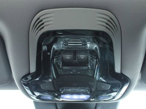 Used 2017 Alfa Romeo Giulia Sprint w/ Cold Weather Package image 27