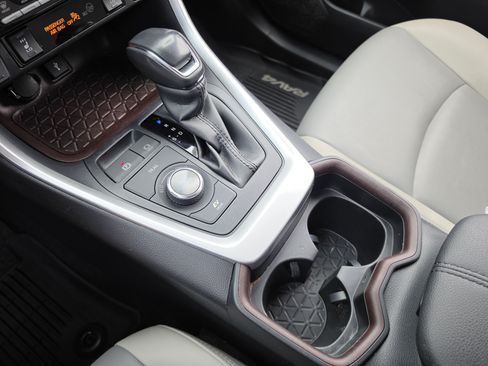 Certified 2020 Toyota RAV4 Limited AWD/4WD image 24