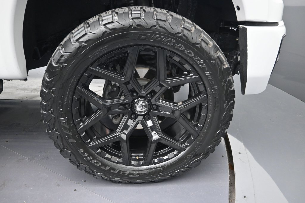 Used 2024 Ford F150 Lariat w/ Equipment Group 502A High AWD/4WD image 9