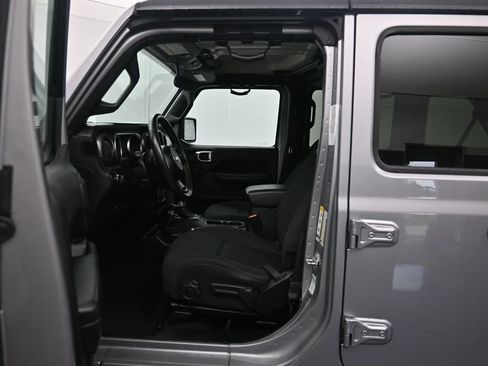 Used 2019 Jeep Wrangler Unlimited Sport w/ Technology Group AWD/4WD image 20