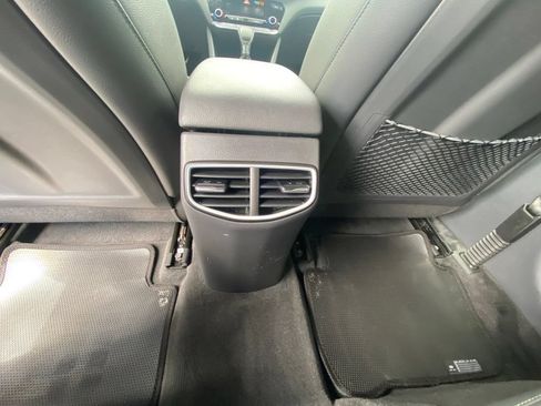 Used 2019 Hyundai Ioniq Limited w/ Ultimate Package 02 FWD image 26