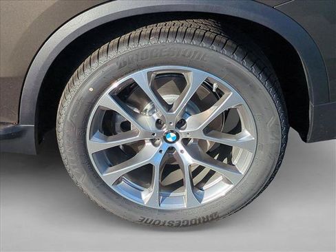 New 2026 BMW X5 sDrive40i w/ Premium Package RWD image 10