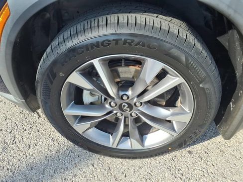 Used 2023 INFINITI QX60 Luxe w/ Performance Audio Package AWD/4WD image 9