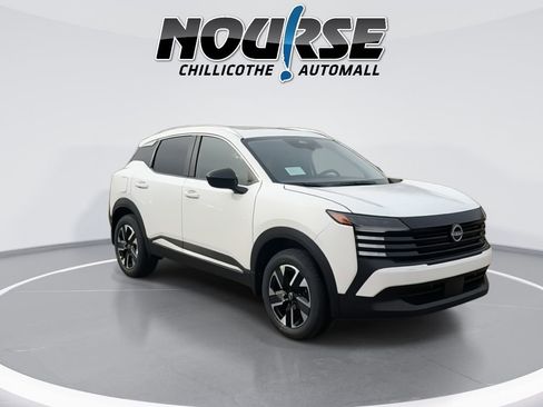 New 2026 Nissan Kicks SV w/ SV Premium Package image 2