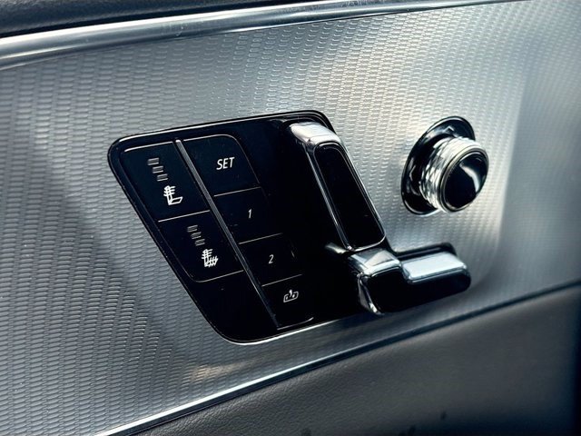 Certified 2024 Cadillac Lyriq Tech AWD/4WD image 22