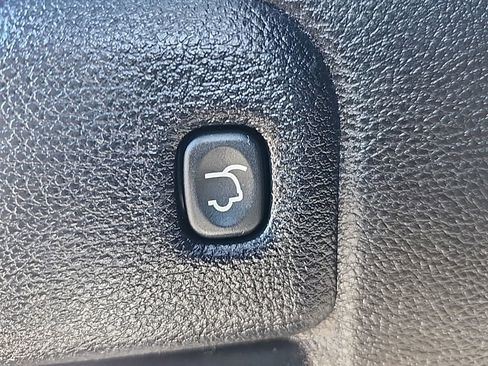 Certified 2022 Jeep Grand Cherokee Laredo X image 23