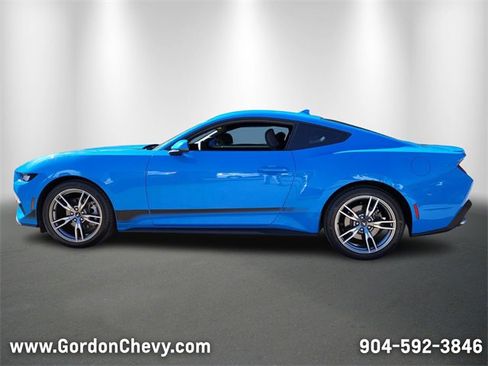 Used 2024 Ford Mustang Premium image 2