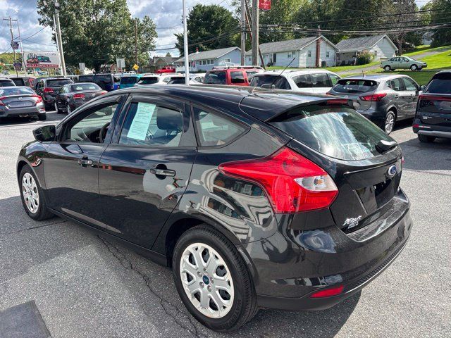 Used 2012 Ford Focus SE FWD image 4