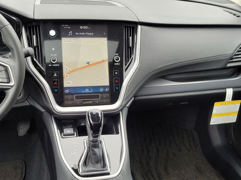 Used 2025 Subaru Outback Premium image 11