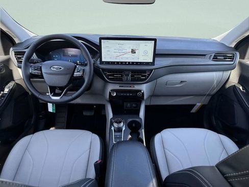 New 2026 Ford Escape SE w/ PHEV Premium Package FWD image 39