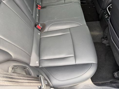 Used 2023 Subaru Outback Touring AWD/4WD image 18