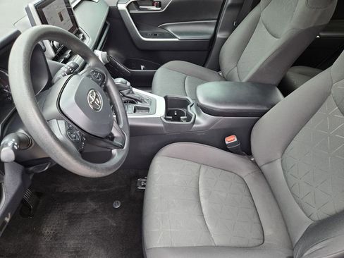 Used 2024 Toyota RAV4 XLE FWD image 18