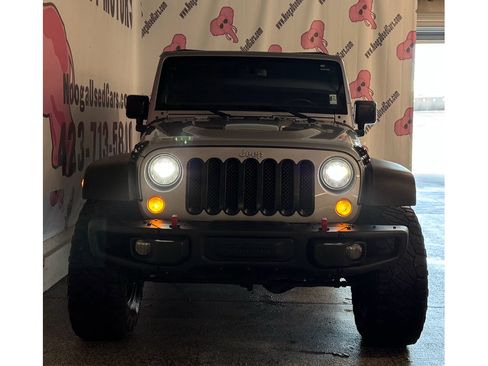 Used 2017 Jeep Wrangler Unlimited Rubicon AWD/4WD image 12