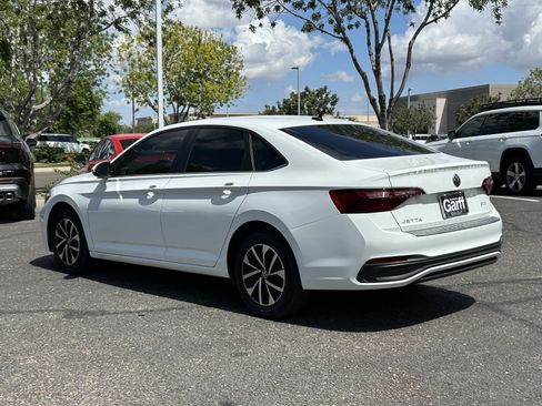 Used 2024 Volkswagen Jetta S FWD image 3