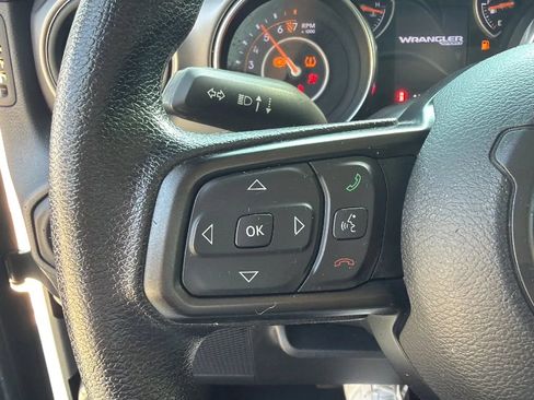 Used 2020 Jeep Wrangler Sport AWD/4WD image 16
