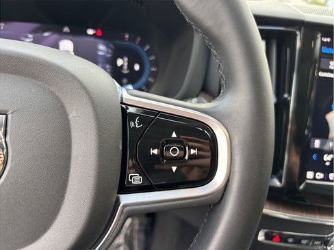 Used 2023 Volvo XC60 B5 Plus w/ Protection Package Premier image 27
