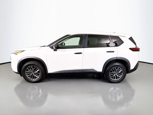 Used 2023 Nissan Rogue S FWD image 6