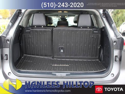 Used 2023 Toyota Highlander Limited image 10