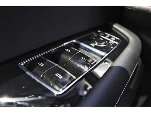 New 2026 Cadillac Vistiq Luxury image 16