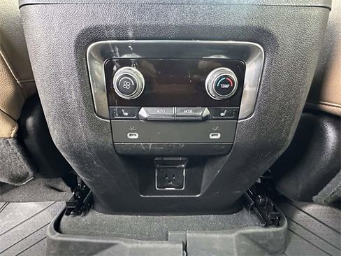 Used 2023 Chevrolet Tahoe Premier image 18