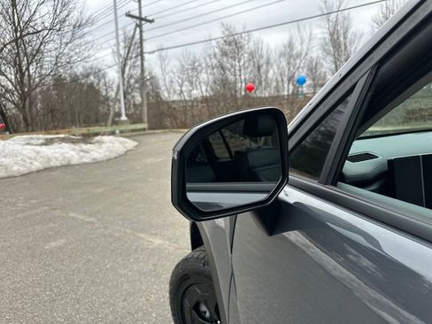 Used 2025 Hyundai Santa Fe XRT image 13