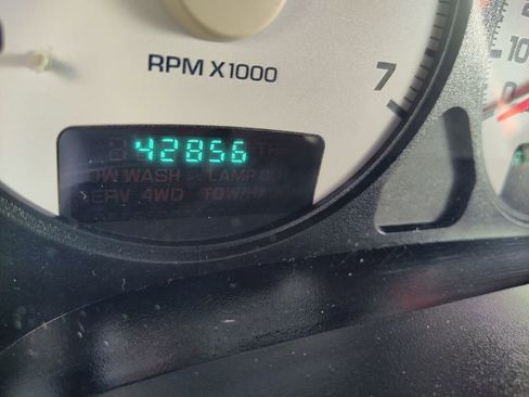 Used 2005 Dodge Ram 1500 Truck SLT w/ Sport Appearance Group image 31