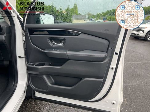 Used 2023 Honda Pilot Touring image 33