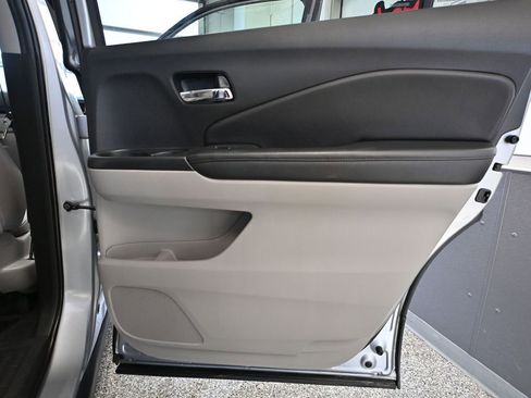 Used 2018 Honda Pilot EX-L image 43