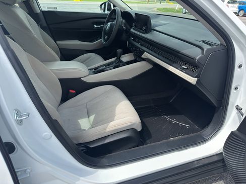 Used 2024 Honda Accord EX image 27