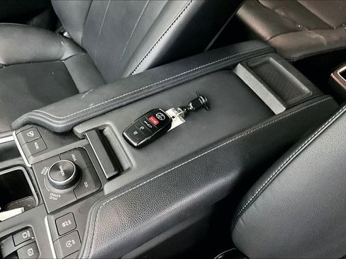 Used 2024 Toyota Grand Highlander Platinum image 14