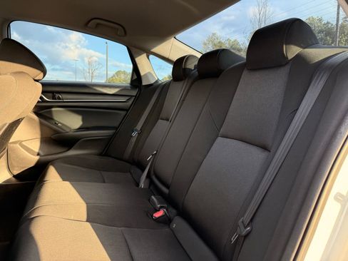 Used 2018 Honda Accord LX image 26