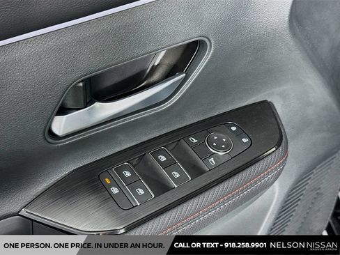 New 2026 Nissan Kicks SR w/ SR Premium Package FWD image 17