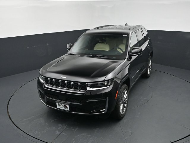 New 2027 Jeep Grand Cherokee Limited AWD/4WD image 13