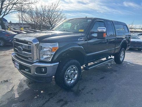 Used 2015 Ford F250 Lariat w/ Chrome Package image 6