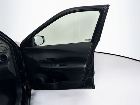 Used 2024 Nissan Kicks S image 30