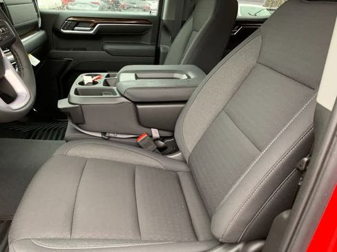 Used 2025 GMC Sierra 1500 Elevation image 20