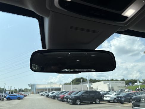 Used 2025 Honda CR-V EX image 27