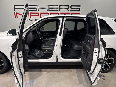 Used 2020 Rolls-Royce Cullinan AWD/4WD image 35