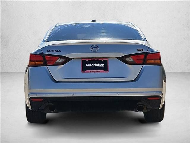 Used 2024 Nissan Altima 2.5 SR FWD image 7