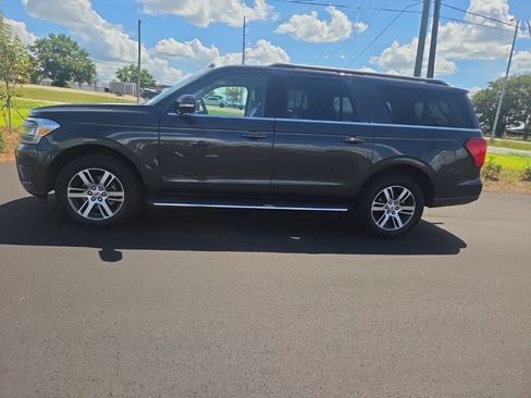 Used 2023 Ford Expedition Max XLT RWD image 8