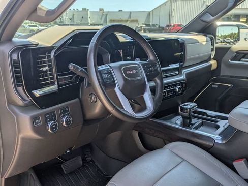 Used 2023 GMC Sierra 1500 SLT w/ SLT Premium Package AWD/4WD image 34