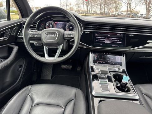 Used 2025 Audi Q7 3.0T Premium Plus AWD/4WD image 19