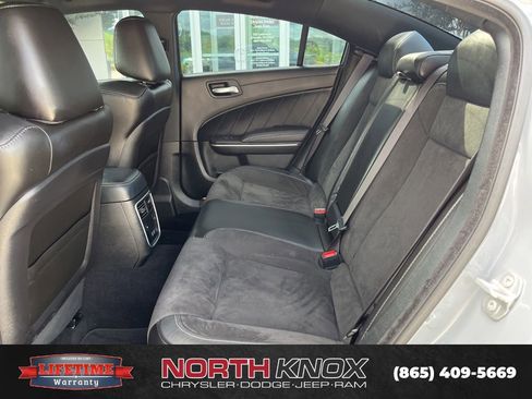 Used 2022 Dodge Charger Scat Pack RWD image 16