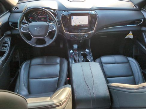 Used 2023 Chevrolet Traverse RS FWD image 32