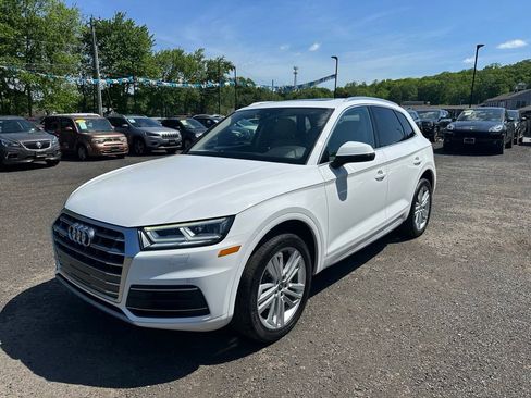 Used 2020 Audi Q5 2.0T Premium Plus w/ Premium Plus Package AWD/4WD image 1