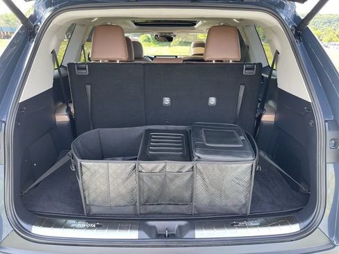 Certified 2025 Toyota Grand Highlander AWD image 25