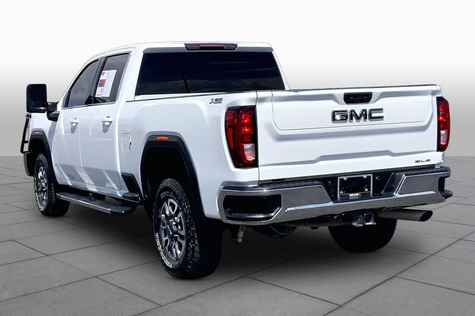 Used 2024 GMC Sierra 2500 SLE w/ SLE Value Package; AWD/4WD image 12
