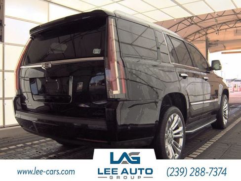 Used 2017 Cadillac Escalade Luxury w/ LPO, Radiant Package RWD image 2